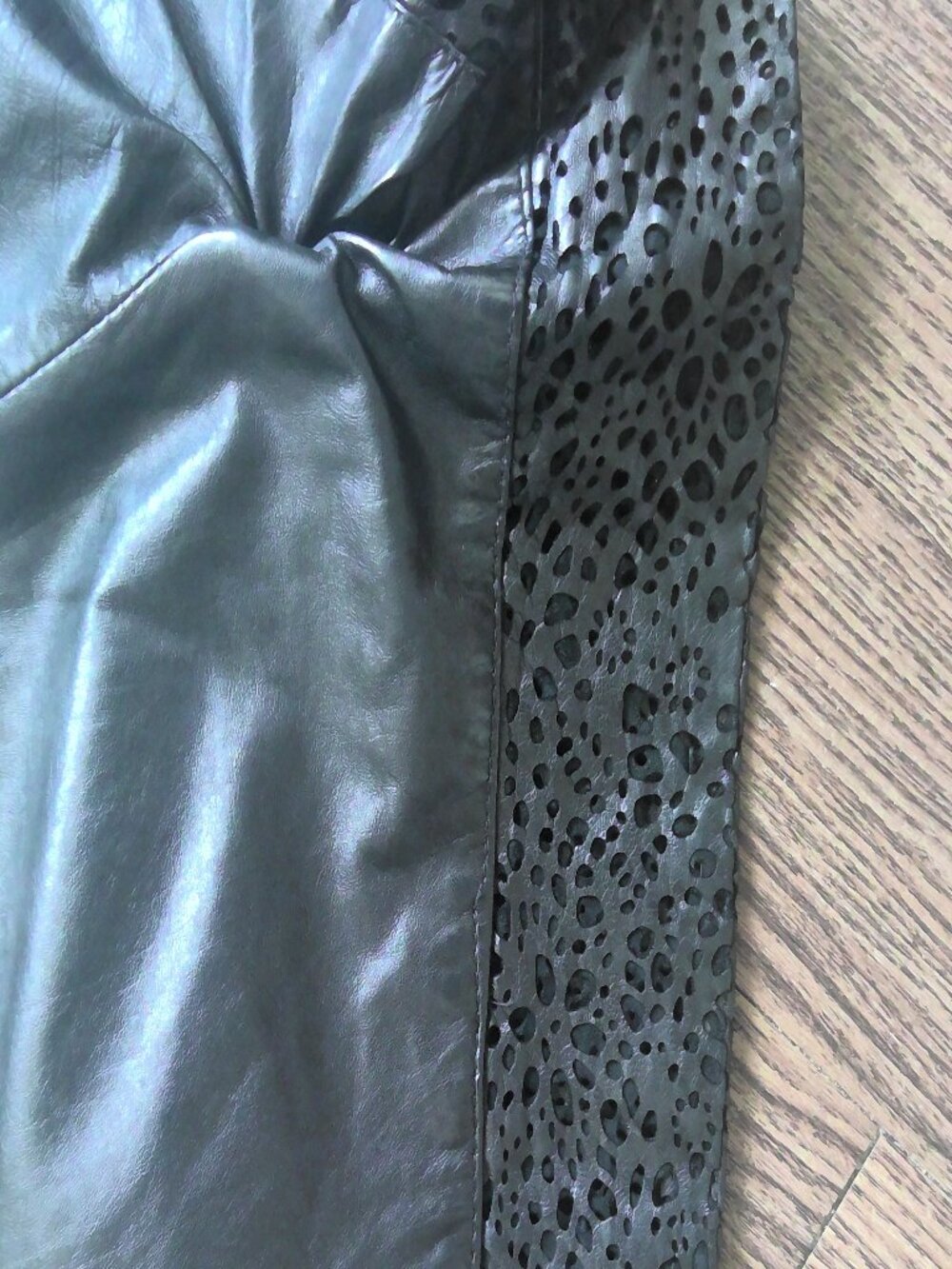 Poleci leather shorts size 4 - Picture 7 of 8